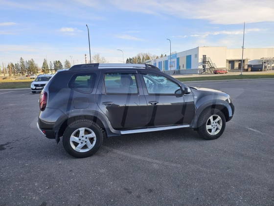 Dacia Duster (4)