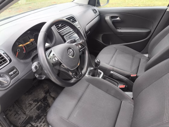 Volkswagen Polo (8)