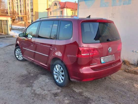 Volkswagen Touran (2)