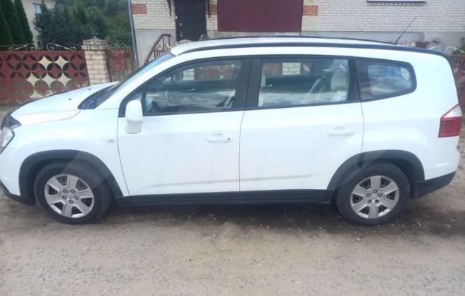 Chevrolet Orlando (1)