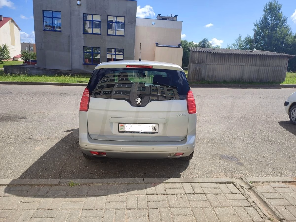 Peugeot 5008