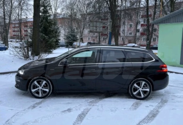 Peugeot 308 (2)