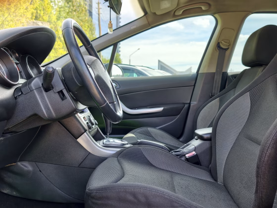 Peugeot 308 (9)