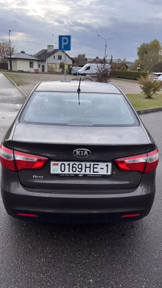 Kia Rio (2)