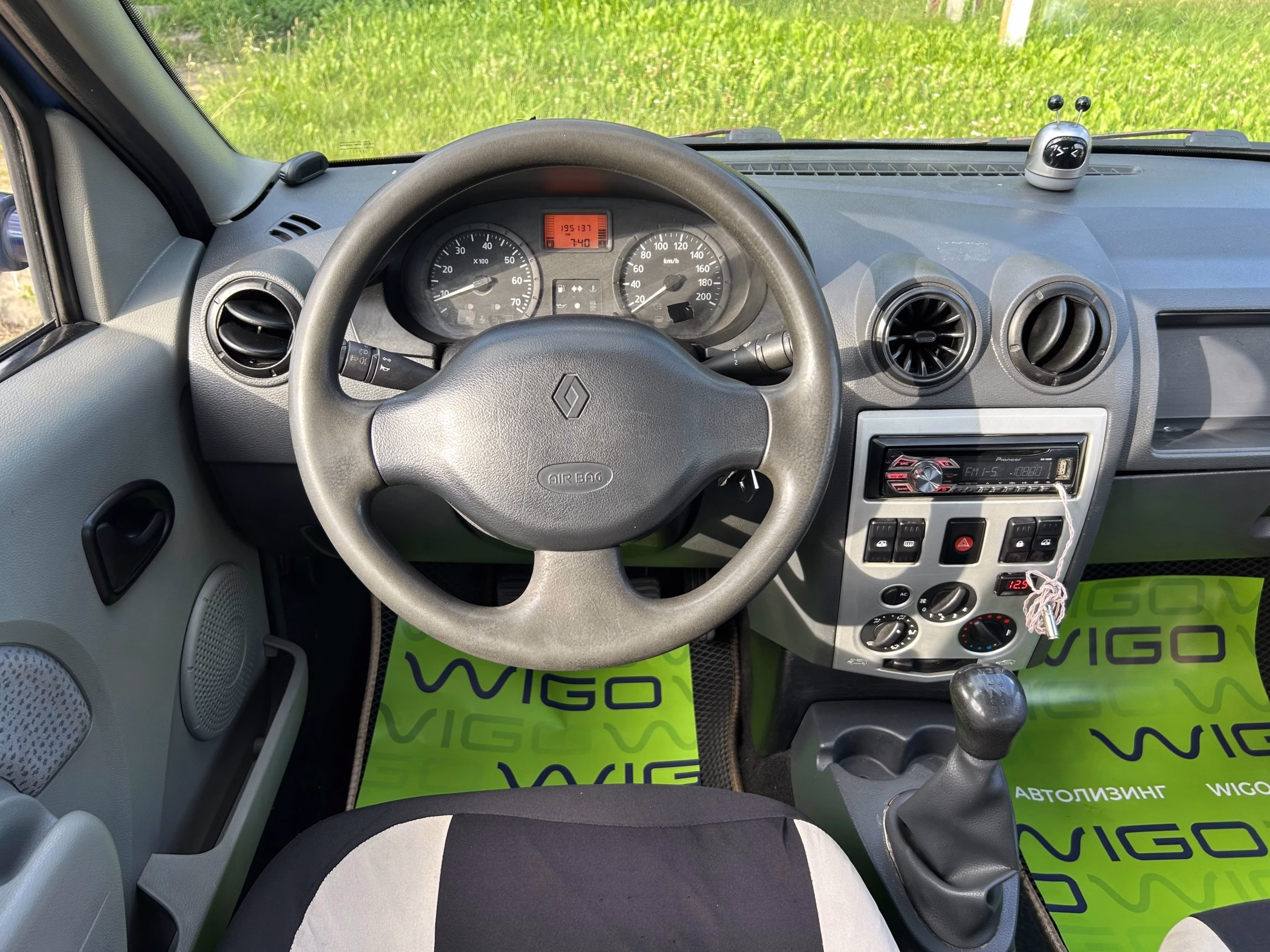 Renault Logan