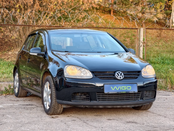 Volkswagen Golf (1)