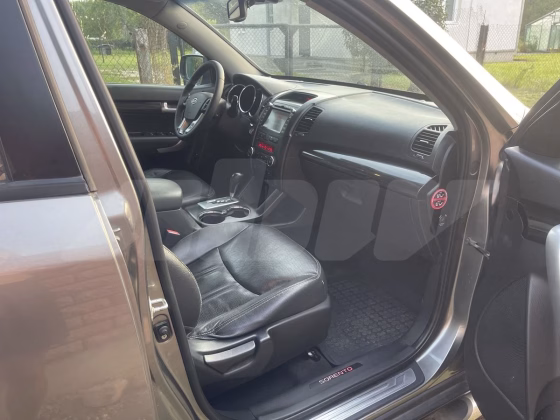 Kia Sorento (8)