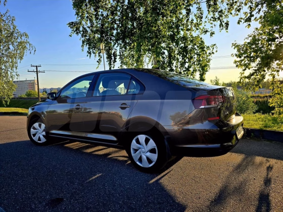 Volkswagen Polo (3)