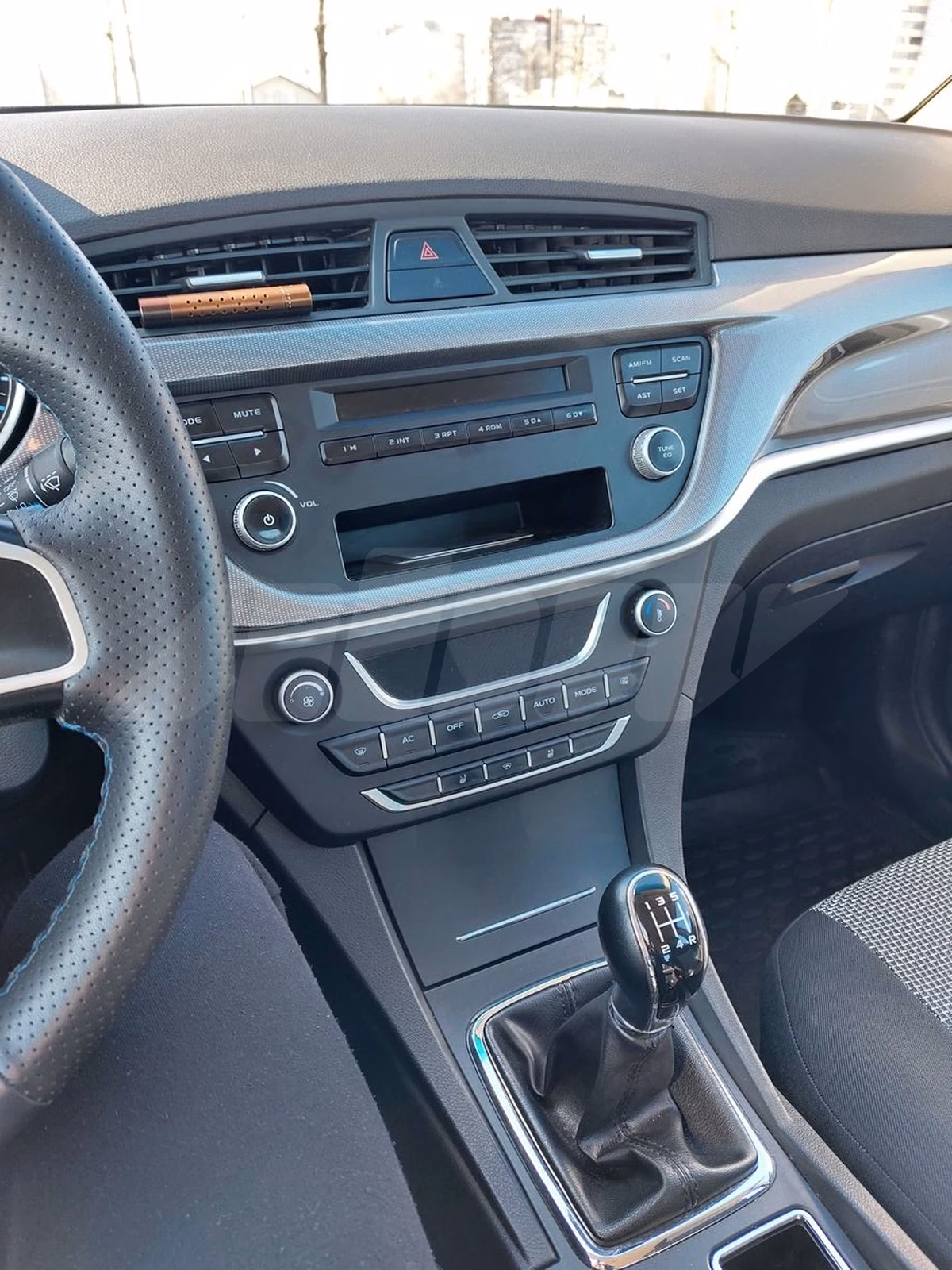Geely Emgrand X7