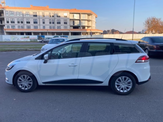 Renault Clio (1)