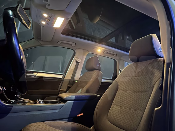 Volkswagen Touareg (9)