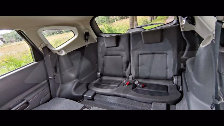 Nissan Qashqai+2 (13)