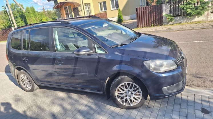 Volkswagen Touran (2)