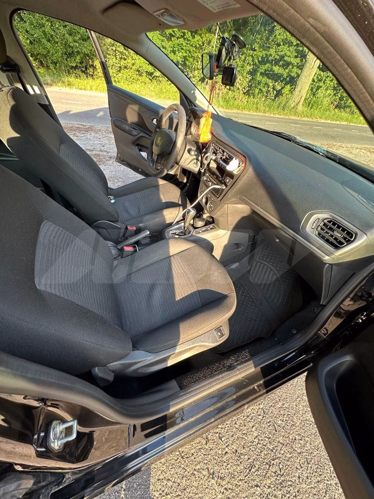 Peugeot 301