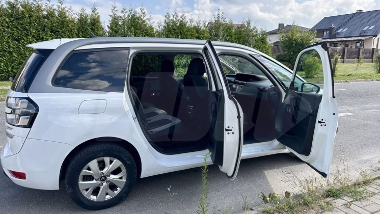Citroën Grand C4 Picasso / SpaceTourer (8)