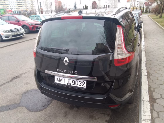 Renault Scenic (8)