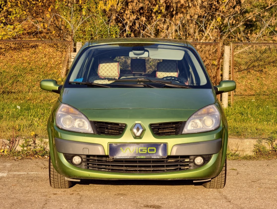 Renault Scenic (2)