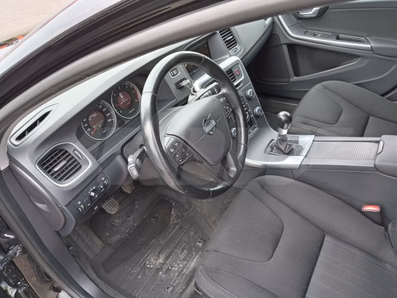 Volvo V60 (8)