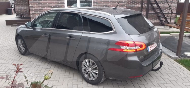 Peugeot 308 (7)