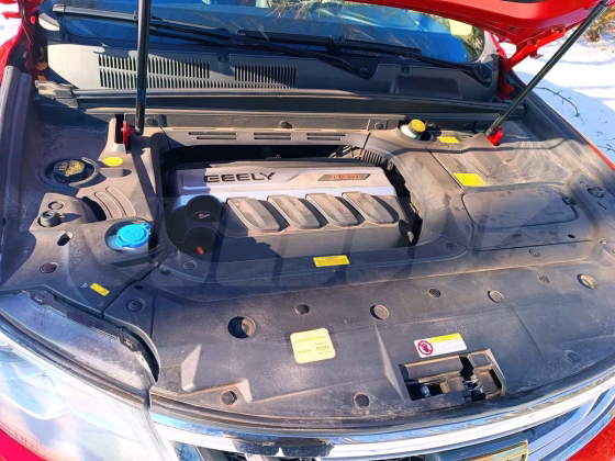 Geely Atlas (7)