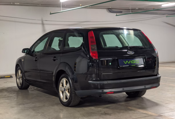 Ford Focus (4)