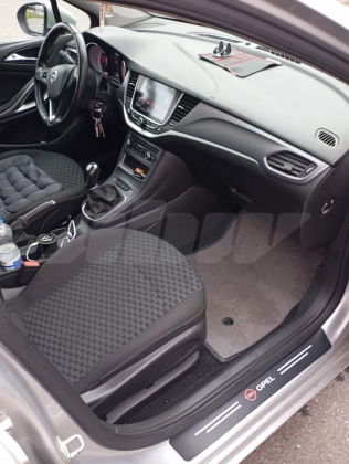 Opel Astra (3)