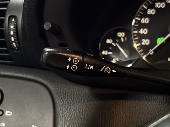 Mercedes-Benz C 220 (16)