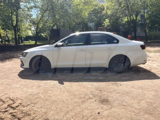 Volkswagen Jetta (18)