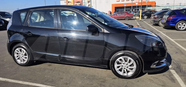 Renault Scenic (3)