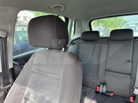 Volkswagen Tiguan (25)