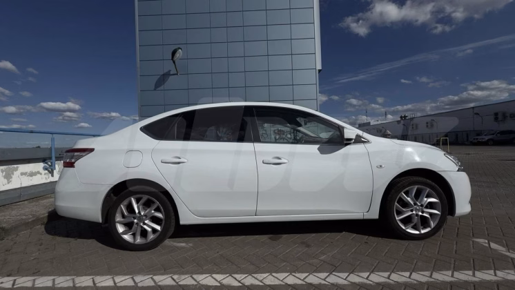 Nissan Sentra