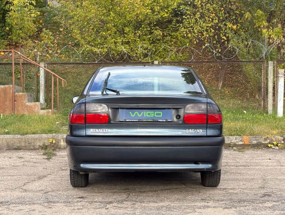 Renault Laguna (5)