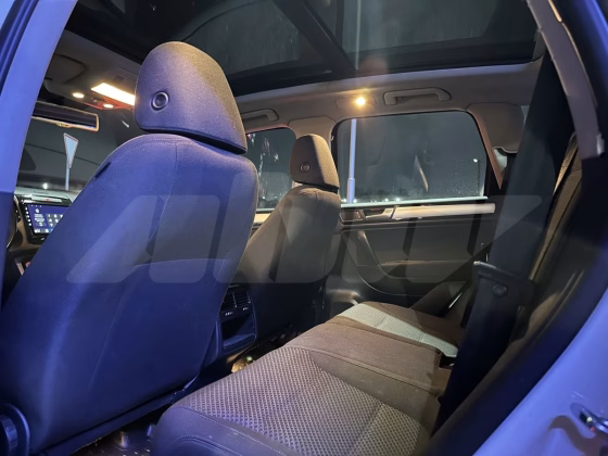 Volkswagen Touareg (10)