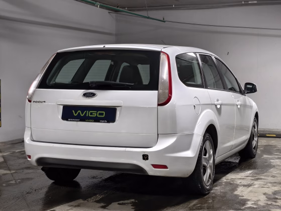 Ford Focus (6)
