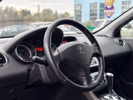 Peugeot 308 (8)