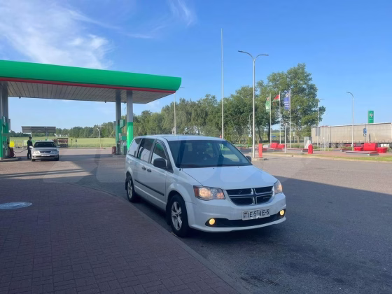 Dodge Caravan (1)