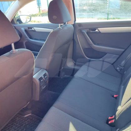 Volkswagen Passat (10)