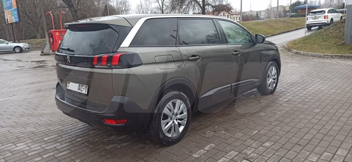Peugeot 5008