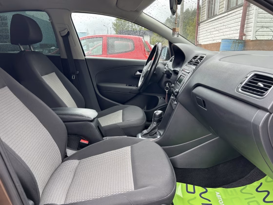 Volkswagen Polo (11)