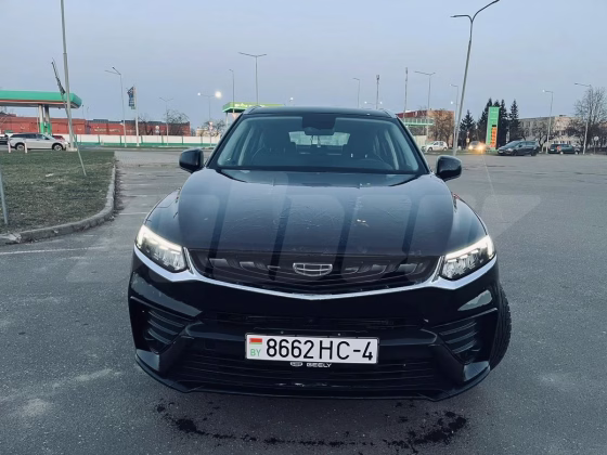 Geely Tugella (3)