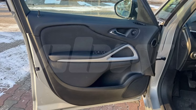 Opel Zafira (14)