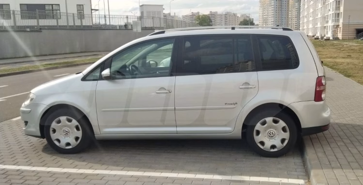 Volkswagen Touran (3)