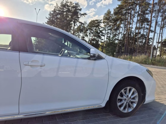Toyota Camry (4)