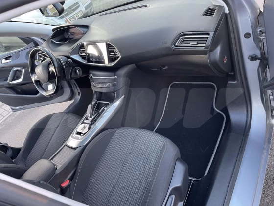 Peugeot 308 (12)