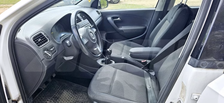 Volkswagen Polo (8)