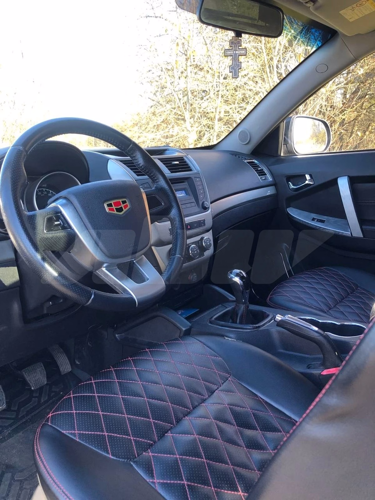 Geely Emgrand X7