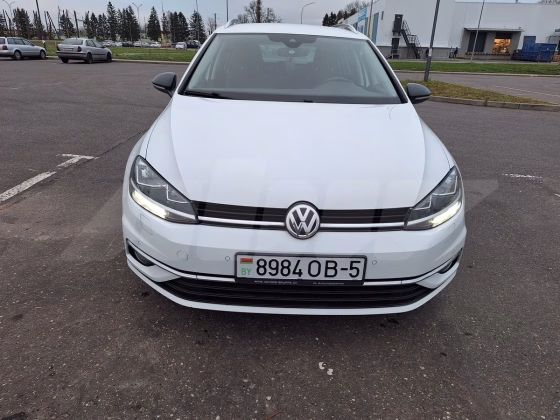 Volkswagen Golf (5)