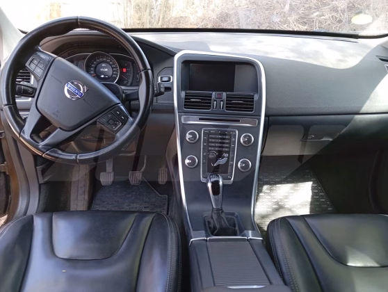 Volvo XC60 (3)