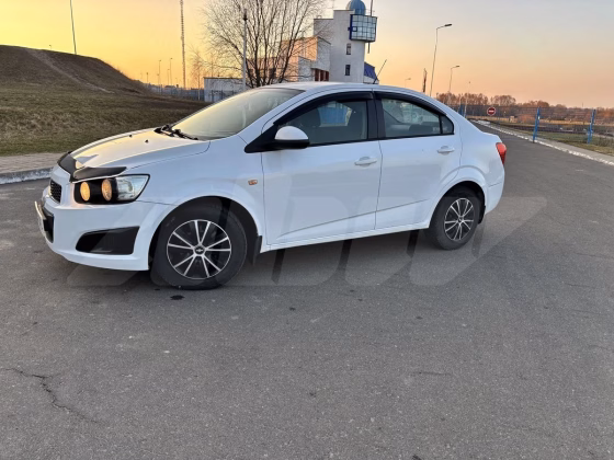 Chevrolet Aveo (7)