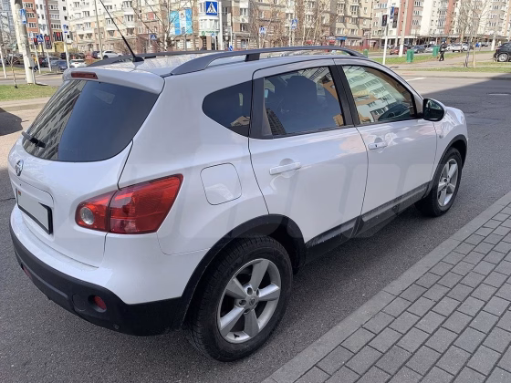 Nissan Qashqai (2)